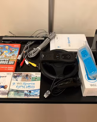 Nintendo Wii con telecomandi e giochi - Mariokart