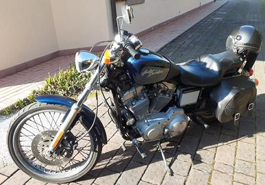 Harley-Davidson 883