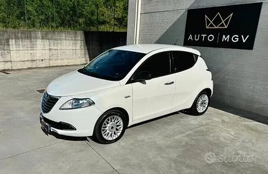 Lancia Ypsilon 1.2 69 CV 5p Gold-NEOPATENTATI-UNIP