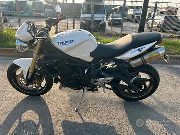 Triumph Street Triple 675