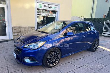OPEL Corsa 1.6 Turbo Coupé OPC