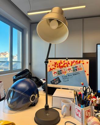 Lampada Ikea HEKTAR con ricarica wireless