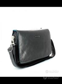 Piquadro. Borsa messenger Blue Square in pelle.