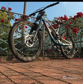 bici da Downhill nukeproof  pulse 2019