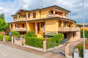 3 LOCALI A NOVELLARA