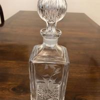 Bottiglia in puro cristallo munita di tappo