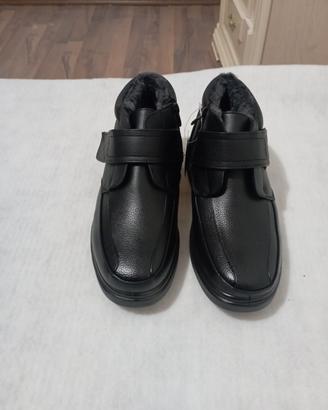 scarpe invernali  nuove mai usate 