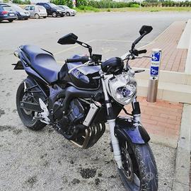 YAMAHA FZ6 600