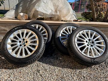 Cerchi e gomme Alfa Romeo 16”