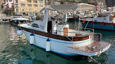 Gozzo planante 7.50 motore vm 320