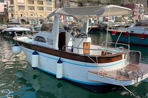 Gozzo planante 7.50 motore vm 320