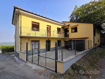 CASA NEL MONFERRATO PANORAMICA IN CENTRO PAESE