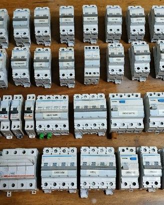 Lotto Interruttori da quadro vari