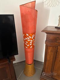 Lampada da terra arancione