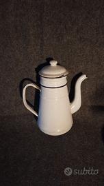 Caffettiera Vintage in smalto bianca