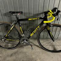 Bici da corsa in carbonio Scott CR1