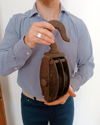 antico attrezzo industriale da collezione 