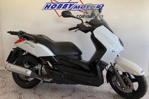 Yamaha X-Max 250