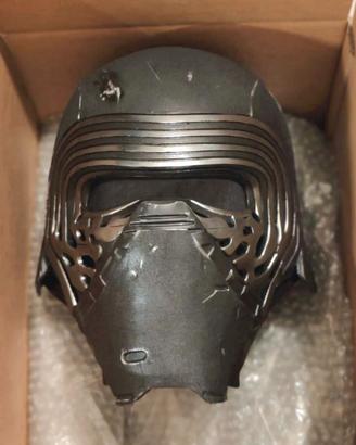 Casco Kylo Ren Prop