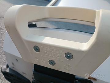 sedie da ufficio 30€ l una.