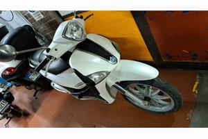 scooter piaggio liberty 125