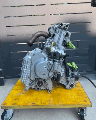 Motore 749s