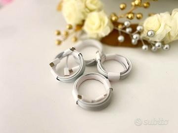 4 Cavi USB-C compatibili iPhone 15 16 Pro Max