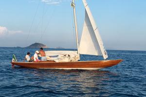 Barca a vela Dragone