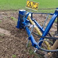 Scavafossi falcinelli con spostamento idraulico