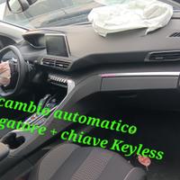 Peugeot 3008 incidentata sinistrata mondialcars 02