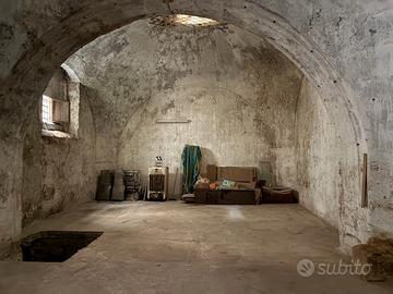 Magazzino in pieno centro storico di Palermo