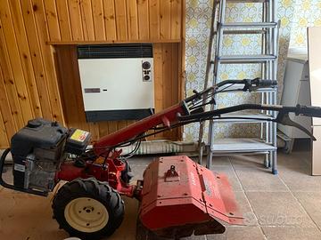 Motocoltivatore con fresa