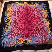 Foulard versace nuovo molto particolare