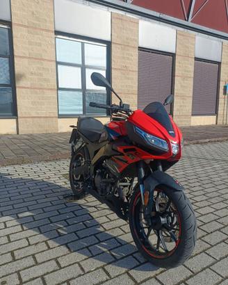 Aprilia Tuono 125 con garanzia ufficiale