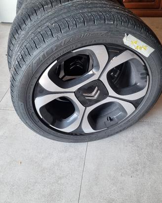 gomme con cerchi C3