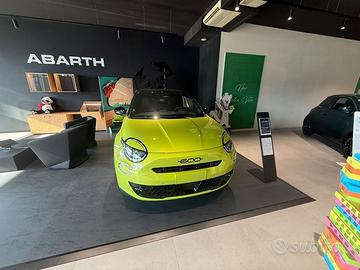 FIAT 600 1.2 Hybrid 145cv Sport Edizione mila...