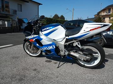 Suzuki GSX R 600 - 2001