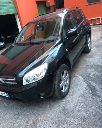 Toyota RAV 4 D-4D 2.2 turbodiesel 4wd