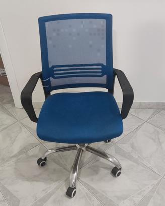 Sedia da ufficio ergonomica in rete blu 