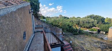 SANTA VENERINA casa indipendente + terreno