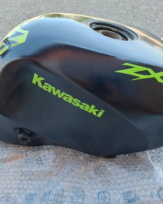 Serbatoio kawasaki zxr 400 