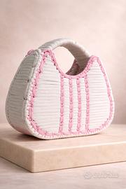 Borsa bianca e rosa