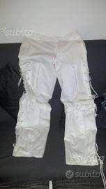 Pantaloni da ballo bianchi con lacci