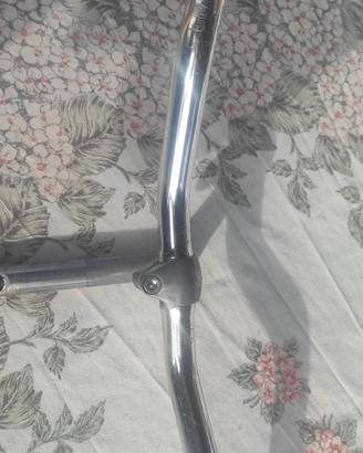 Manubrio e attacco bici da strada in alluminio