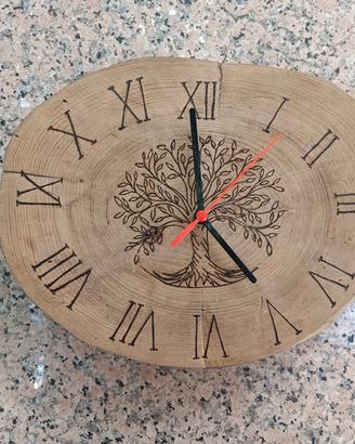 orologio in legno pirografato 