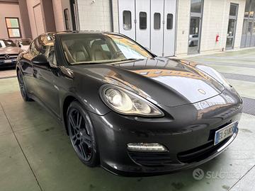 Porsche Panamera 3.6 4 MotoreSostituito in Porsche