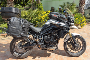 Triumph tiger 800 abs