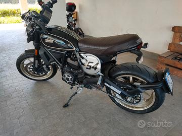 Ducati scrambler cafè Racer soli km4000
