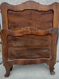 Letti singoli con fianchi fine '800