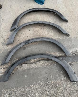 Parafanghi allargati e distanziali suzuki samurai